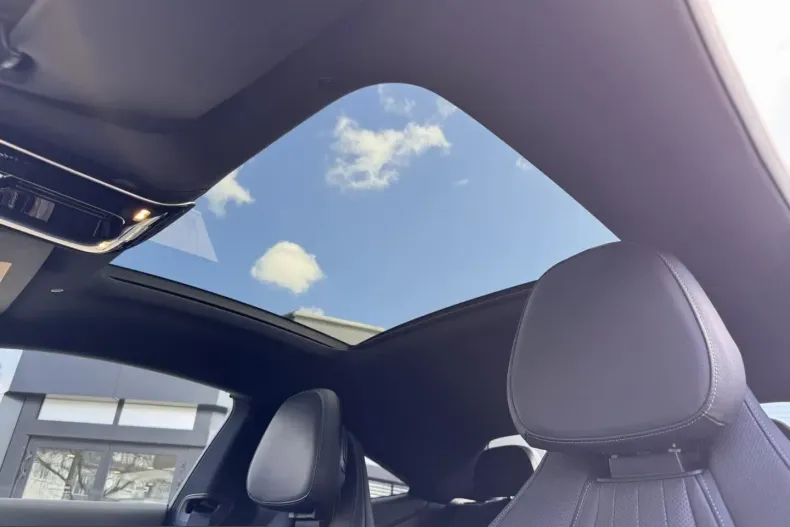 Mercedes-Benz CLE 300 (Clasa CLE) din 2024 cu 27.700 km - oferta MER205029 - foto 12