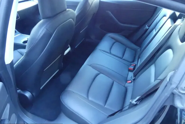 Tesla Model 3 din 2021 cu 35.100 km - oferta TES205030 - foto 13