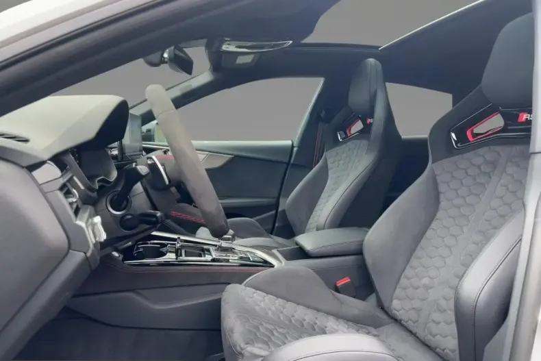 Audi RS5 din 2024 cu 4.831 km - oferta AUD205032 - foto 8