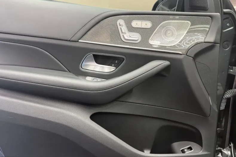 Mercedes-Benz GLE 63 AMG (Clasa GLE) din 2021 cu 49.974 km - oferta MER205038 - foto 22