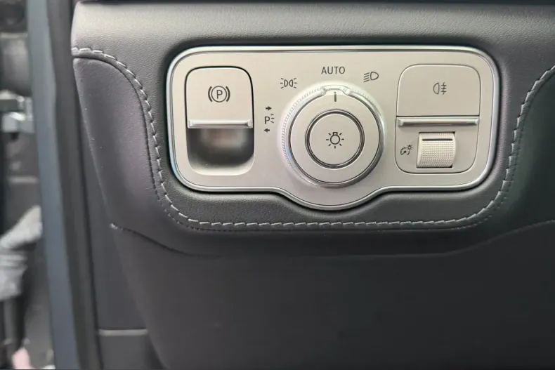 Mercedes-Benz GLE 63 AMG (Clasa GLE) din 2021 cu 49.974 km - oferta MER205038 - foto 23