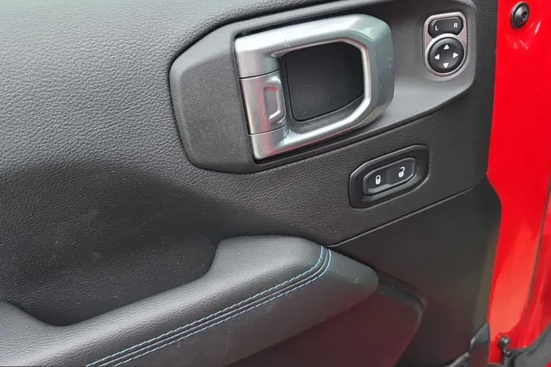 Jeep Wrangler din 2023 cu 14.471 km - oferta JEE205043 - foto 9