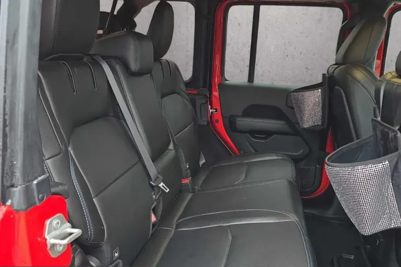 Jeep Wrangler din 2023 cu 14.471 km - oferta JEE205043 - foto 14