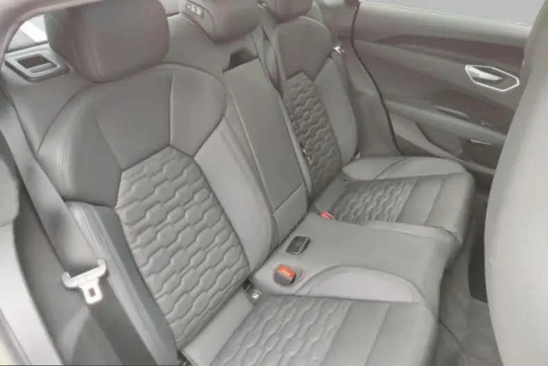 Audi e-tron GT din 2022 cu 68.339 km - oferta AUD205050 - foto 13