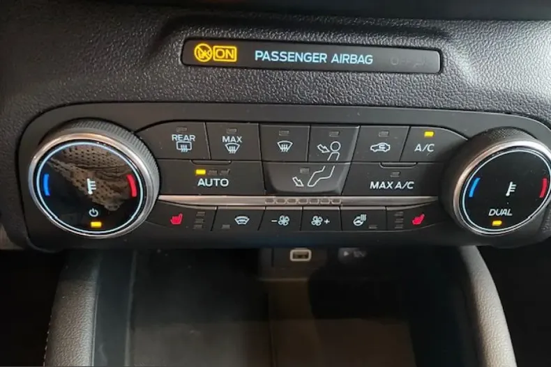 Ford Kuga din 2024 cu 19.384 km - oferta FOR205058 - foto 11