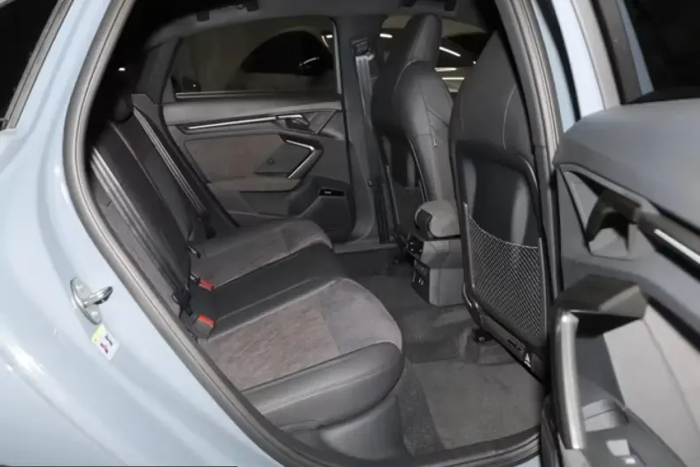 Audi RS3 din 2026 cu 50 km - oferta AUD205060 - foto 8