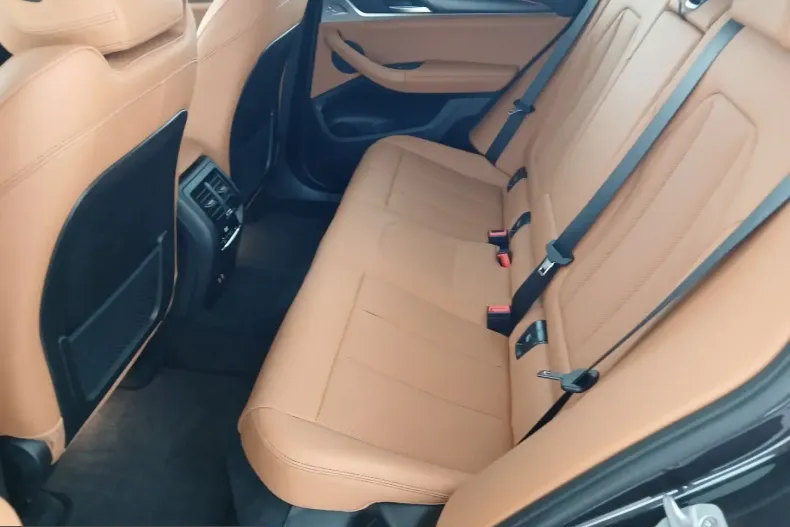 BMW X4 (Seria X) din 2025 cu 28.297 km - oferta BMW205068 - foto 11