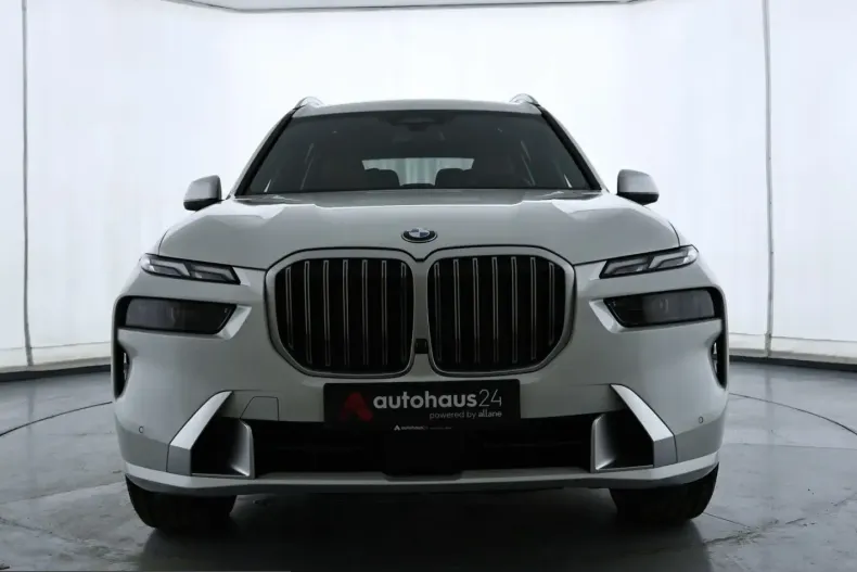 BMW X7 (Seria X) din 2023 cu 51.147 km - oferta BMW205069 - foto 3