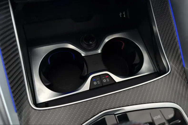 BMW XM (Seria X) din 2025 cu 37.241 km - oferta BMW205073 - foto 18