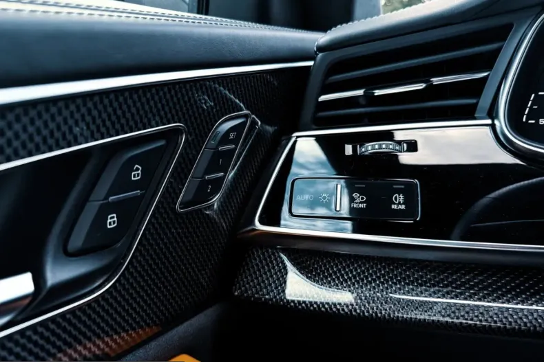 Audi RSQ8 din 2023 cu 39.000 km - oferta AUD205077 - foto 12