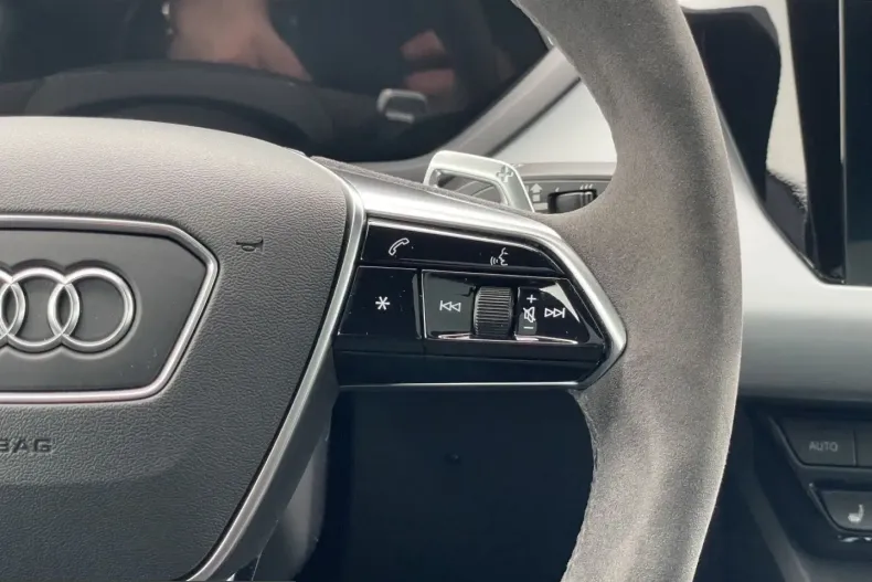 Audi e-tron GT din 2022 cu 68.890 km - oferta AUD205084 - foto 17