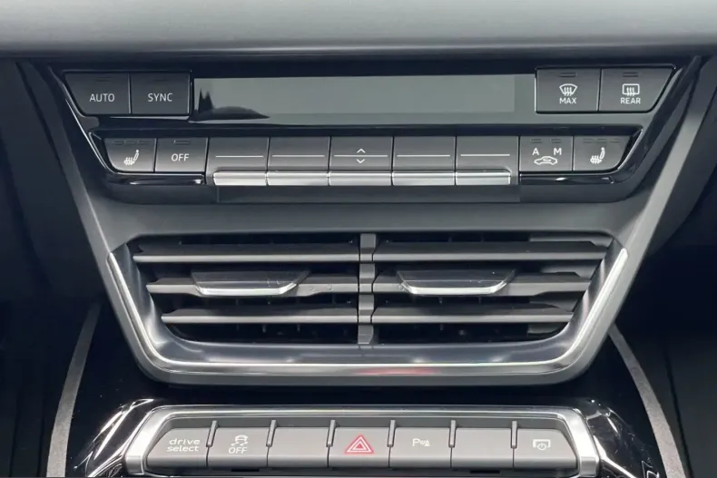 Audi e-tron GT din 2022 cu 68.890 km - oferta AUD205084 - foto 23