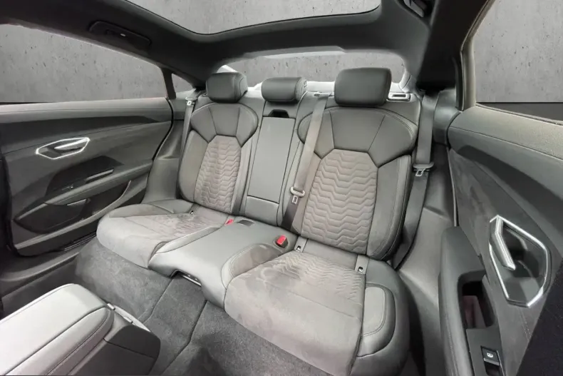 Audi e-tron GT din 2022 cu 68.890 km - oferta AUD205084 - foto 25