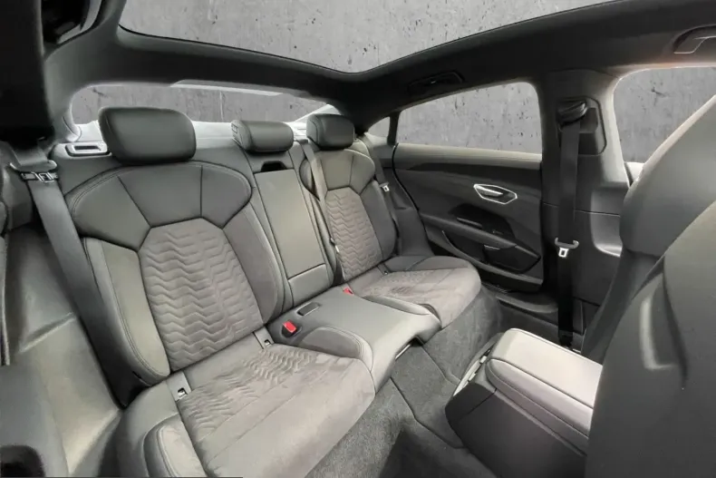 Audi e-tron GT din 2022 cu 68.890 km - oferta AUD205084 - foto 26