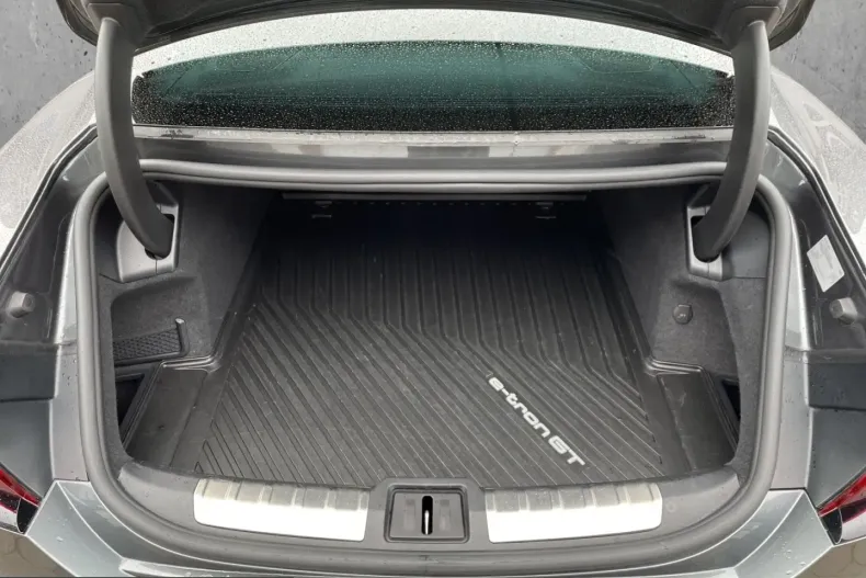 Audi e-tron GT din 2022 cu 68.890 km - oferta AUD205084 - foto 29