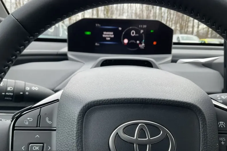 Toyota bZ4X din 2025 cu 3.500 km - oferta TOY205085 - foto 15