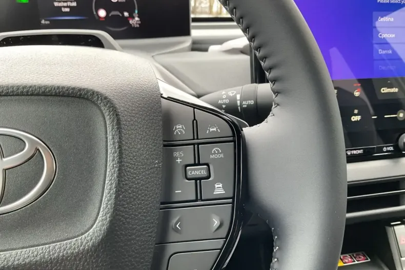 Toyota bZ4X din 2025 cu 3.500 km - oferta TOY205085 - foto 17