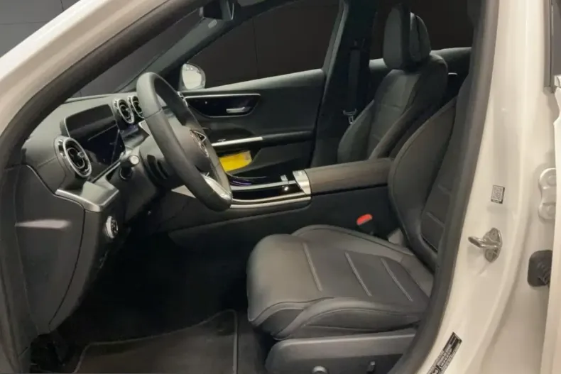 Mercedes-Benz C 200 (Clasa C) din 2025 cu 4.365 km - oferta MER205094 - foto 7