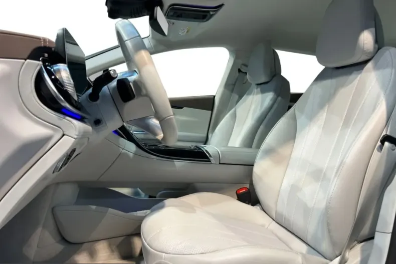 Mercedes-Benz EQE din 2023 cu 45.939 km - oferta MER205096 - foto 6