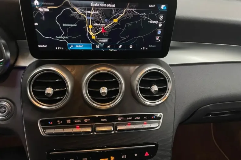 Mercedes-Benz GLC 200 (Clasa GLC) din 2021 cu 60.232 km - oferta MER205098 - foto 12