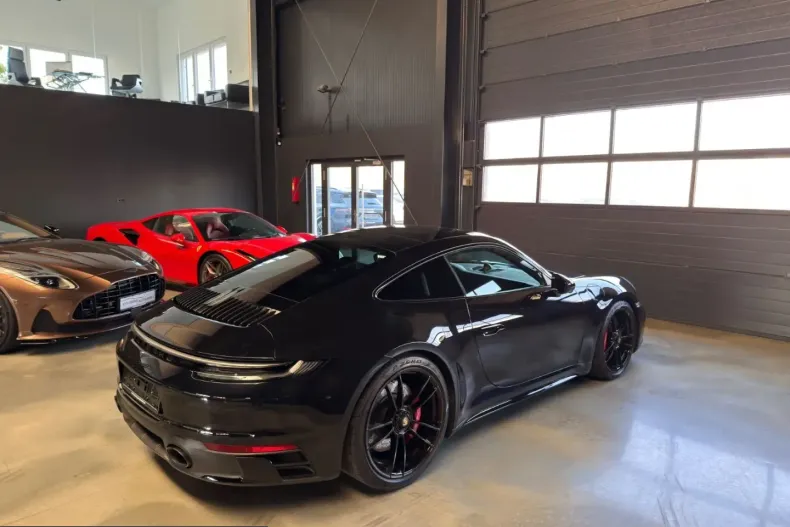 Porsche 911 din 2024 cu 19.990 km - oferta POR205104 - foto 4