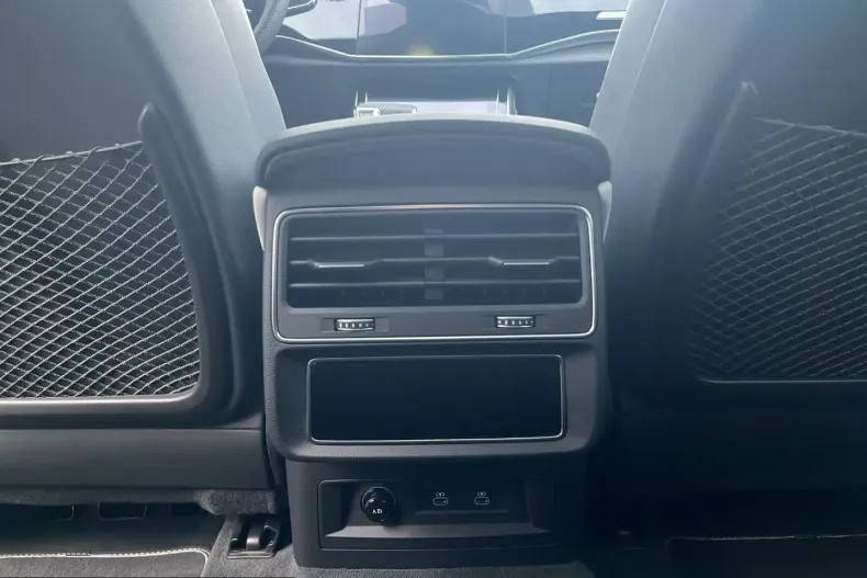 Audi RSQ8 din 2024 cu 3.753 km - oferta AUD205105 - foto 30