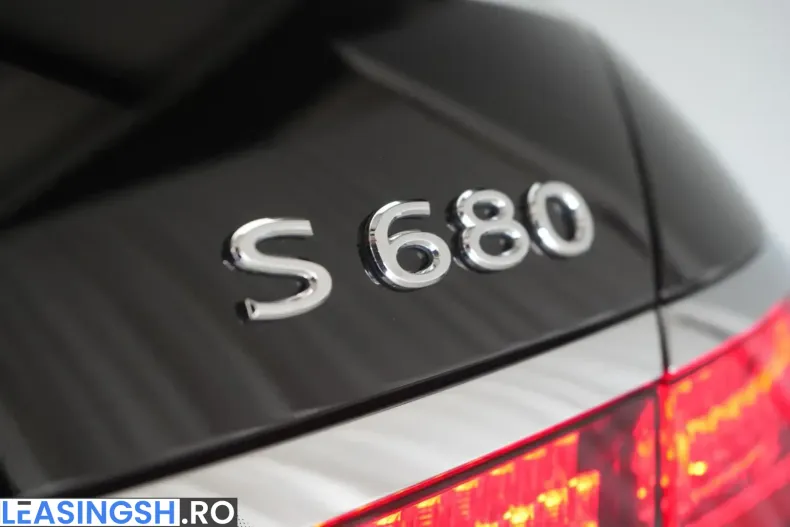 Mercedes-Benz S 680 (Clasa S) din 2023 cu 13.000 km - oferta MER205107 - foto 44