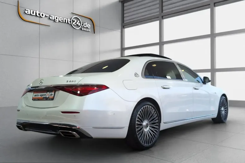 Mercedes-Benz S 680 (Clasa S) din 2024 cu 21.813 km - oferta MER205108 - foto 5