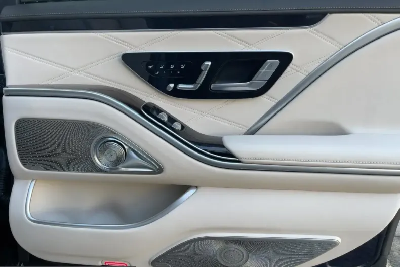 Mercedes-Benz S 680 (Clasa S) din 2023 cu 41.168 km - oferta MER205112 - foto 19
