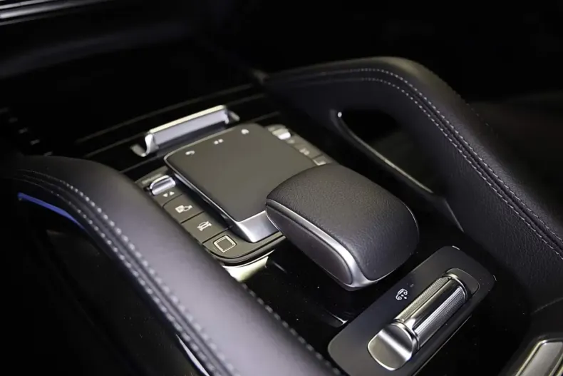 Mercedes-Benz GLE 450 (Clasa GLE) din 2025 cu 8.950 km - oferta MER205113 - foto 9