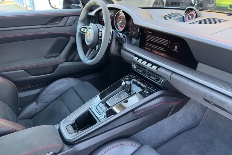 Porsche 992 din 2024 cu 19.990 km - oferta POR205131 - foto 12