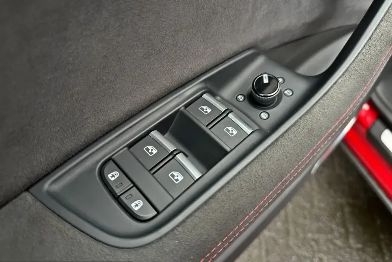 Audi RSQ8 din 2024 cu 10.590 km - oferta AUD205135 - foto 7