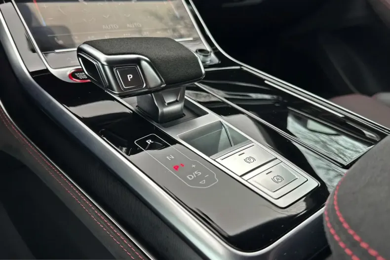 Audi RSQ8 din 2024 cu 10.590 km - oferta AUD205135 - foto 18