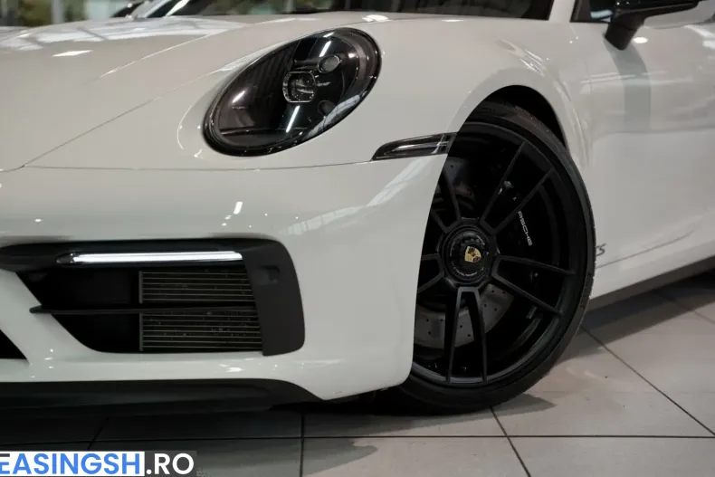 Porsche 992 din 2024 cu 4.500 km - oferta POR205137 - foto 2