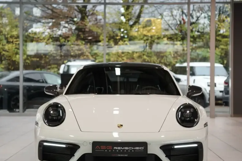 Porsche 992 din 2024 cu 4.500 km - oferta POR205137 - foto 3