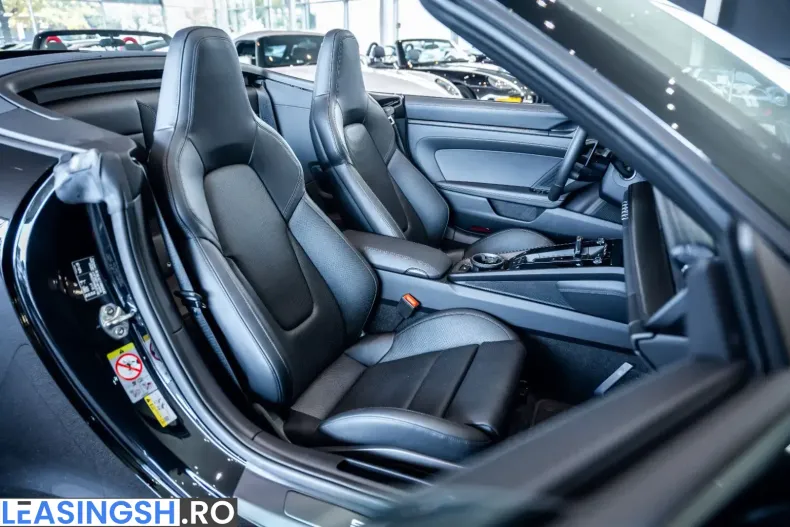 Porsche 992 din 2025 cu 2.081 km - oferta POR205142 - foto 8