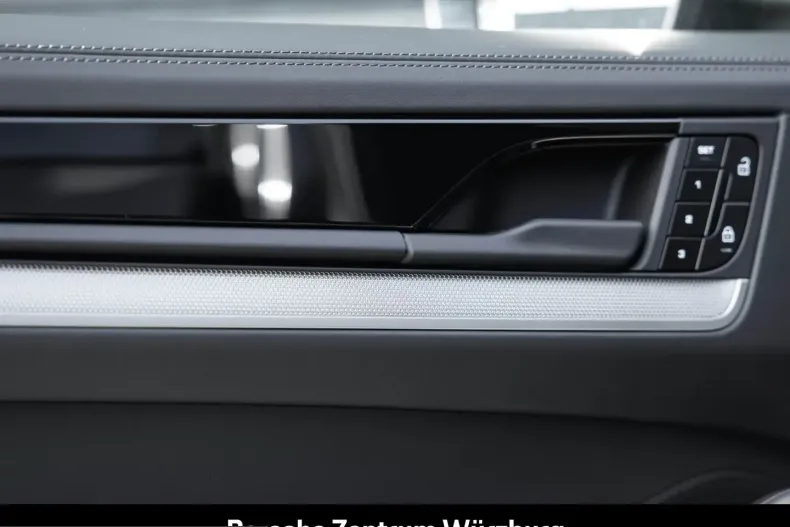 Porsche Cayenne din 2025 cu 15.900 km - oferta POR205146 - foto 29