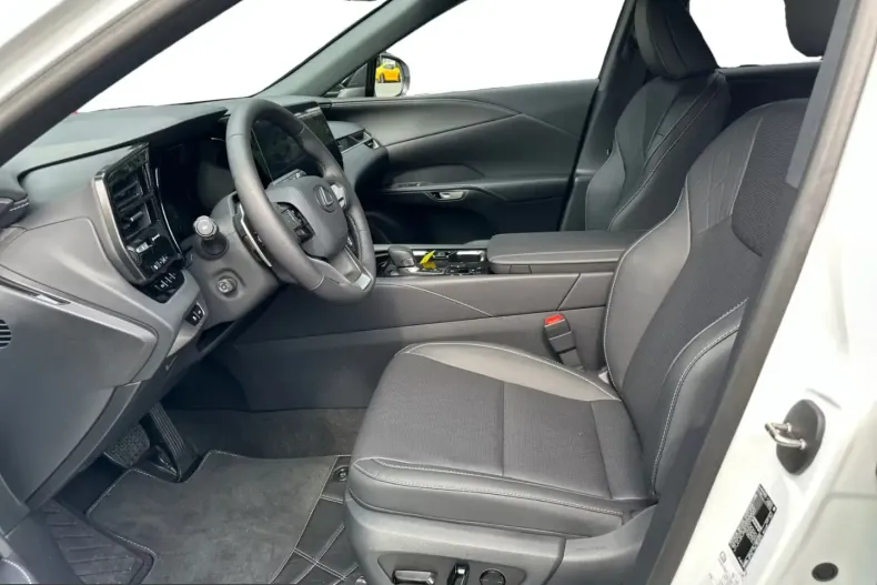 Lexus RX 450 din 2026 cu 50 km - oferta LEX205147 - foto 6