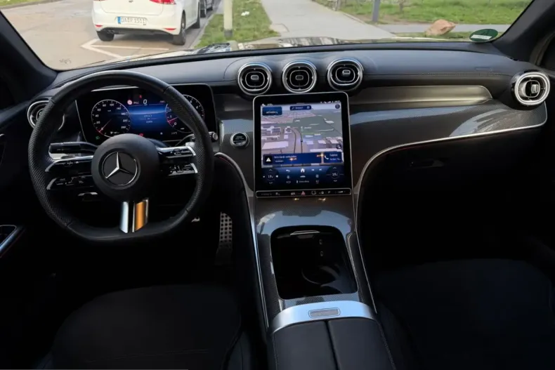 Mercedes-Benz GLC 200 (Clasa GLC) din 2024 cu 15.500 km - oferta MER205148 - foto 11