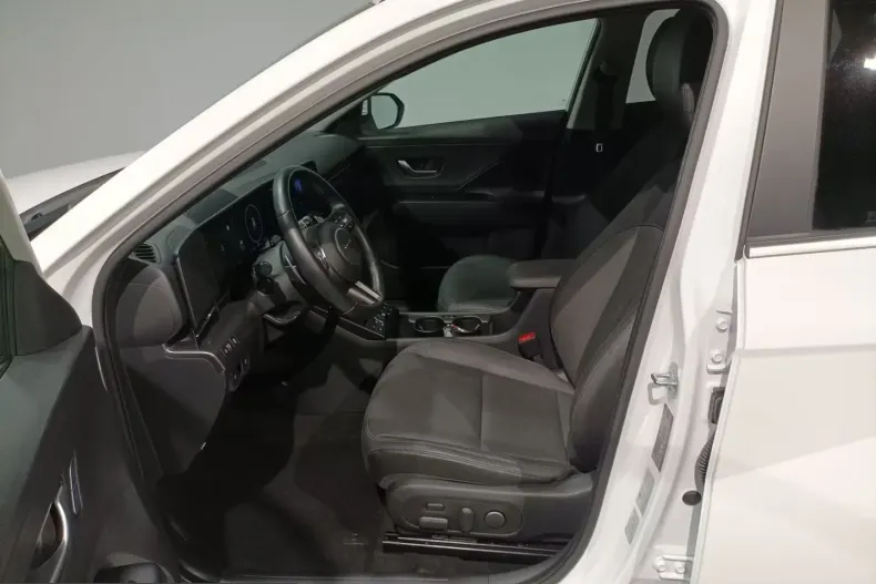 Hyundai Kona Elektro din 2024 cu 14.051 km - oferta HYU205149 - foto 6