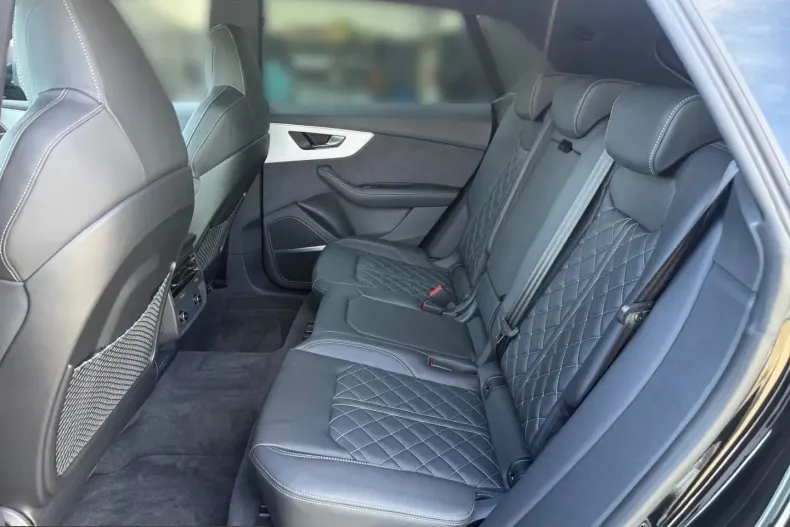 Audi Q8 din 2025 cu 13.677 km - oferta AUD205160 - foto 8