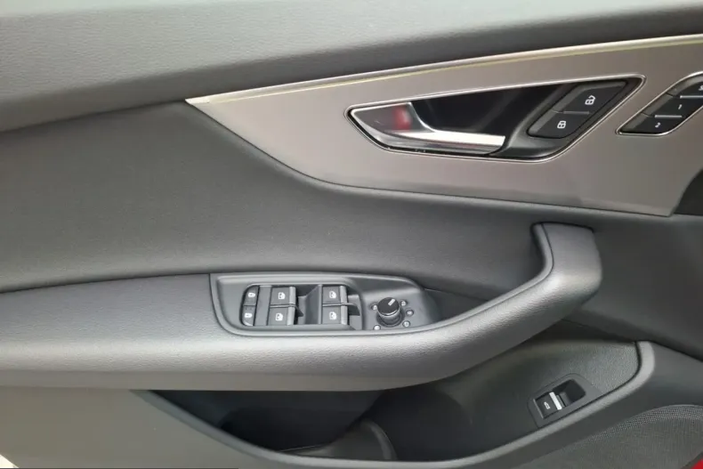 Audi Q8 din 2025 cu 28.376 km - oferta AUD205161 - foto 12