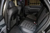 Audi Q8 e-tron din 2025 cu 4.458 km - oferta AUD205162 - foto 10