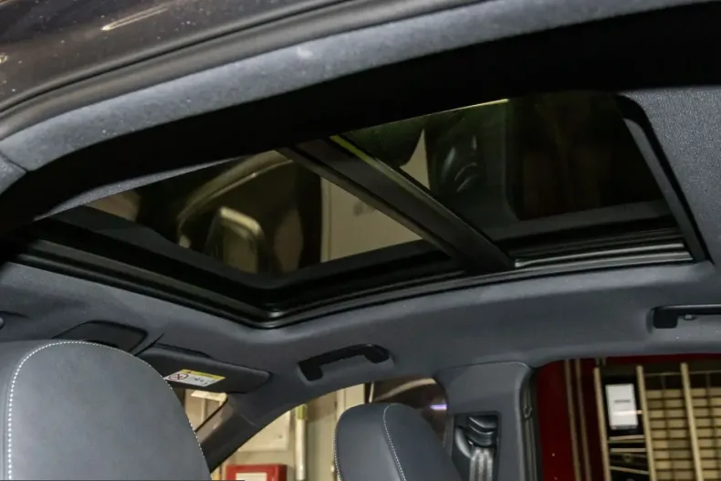 Audi Q8 e-tron din 2025 cu 4.458 km - oferta AUD205162 - foto 11