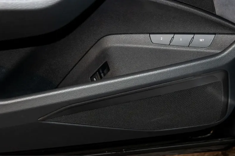 Audi Q8 e-tron din 2025 cu 4.458 km - oferta AUD205162 - foto 16