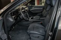 Audi Q8 e-tron din 2025 cu 4.458 km - oferta AUD205162 - foto 17