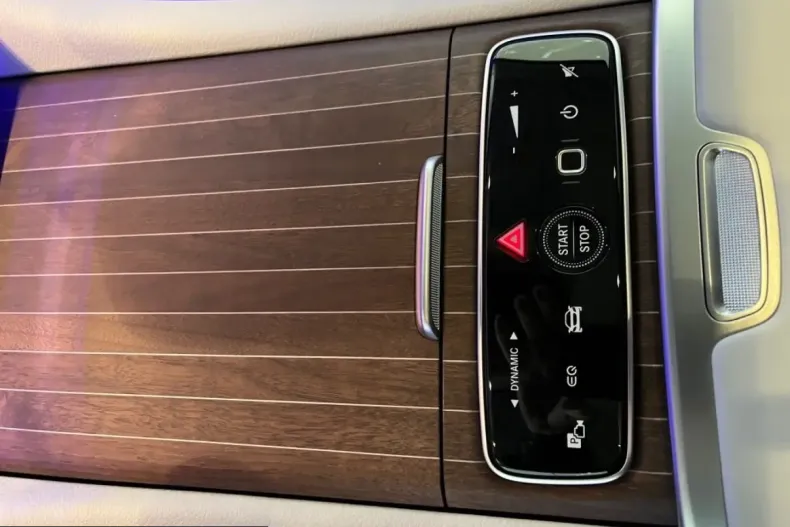 Mercedes-Benz EQS SUV din 2023 cu 38.900 km - oferta MER205166 - foto 24