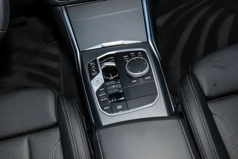 BMW 420i (Seria 4) din 2024 cu 12.804 km - oferta BMW205167 - foto 13