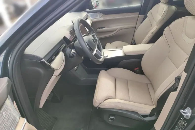 Volvo EX90 din 2025 cu 7.880 km - oferta VOL205175 - foto 13