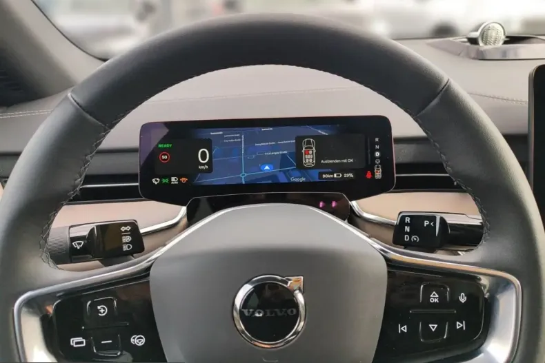Volvo EX90 din 2025 cu 7.880 km - oferta VOL205175 - foto 16